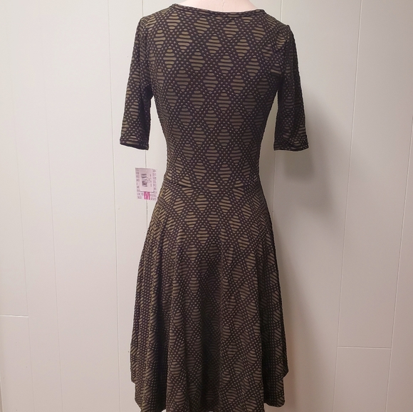 LuLaRoe Black & Green Nicole Dress - Picture 3 of 5